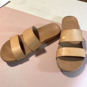 Reef Size 7 women’s cushion Vista sandal